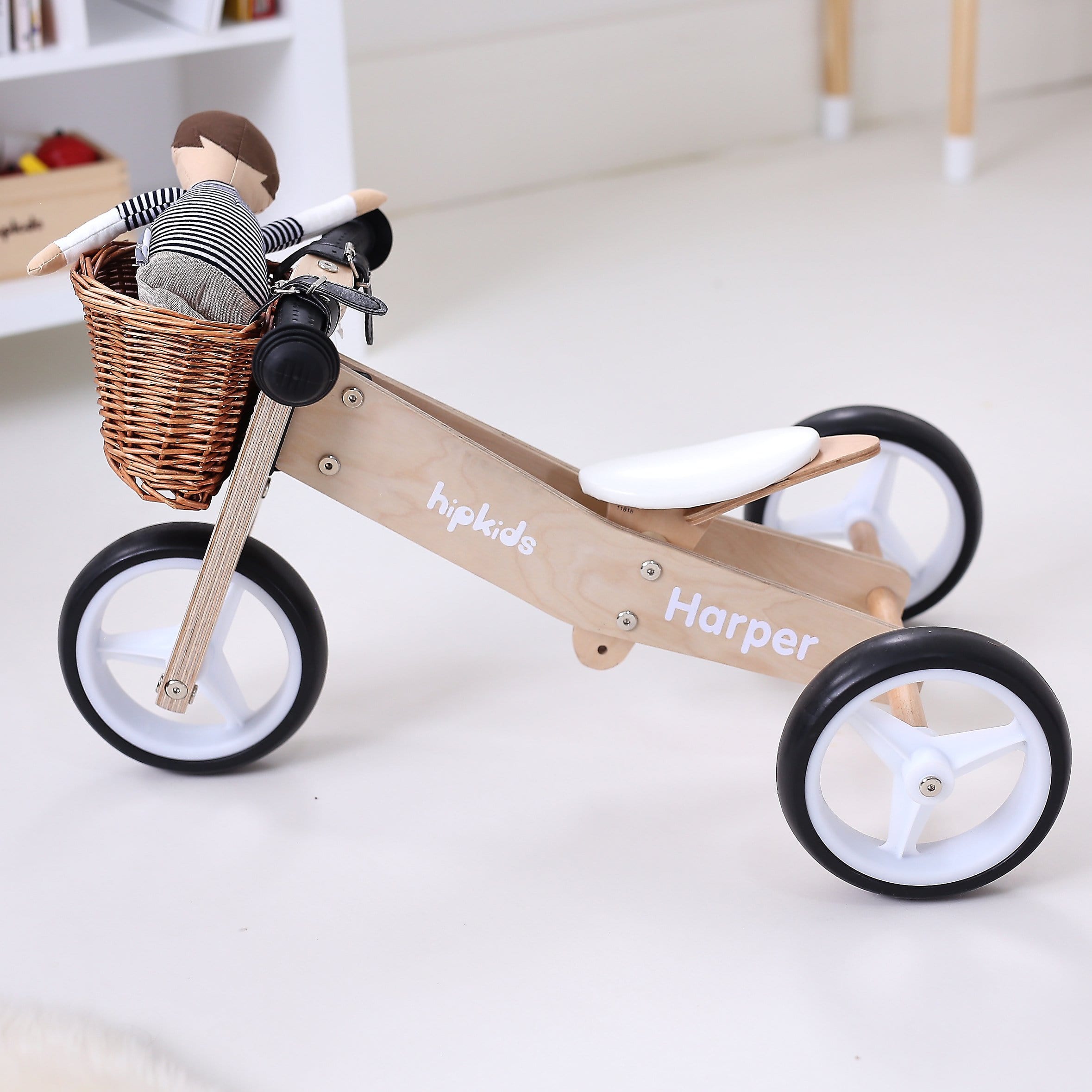 Hipkids classic steel online bike with wicker basket